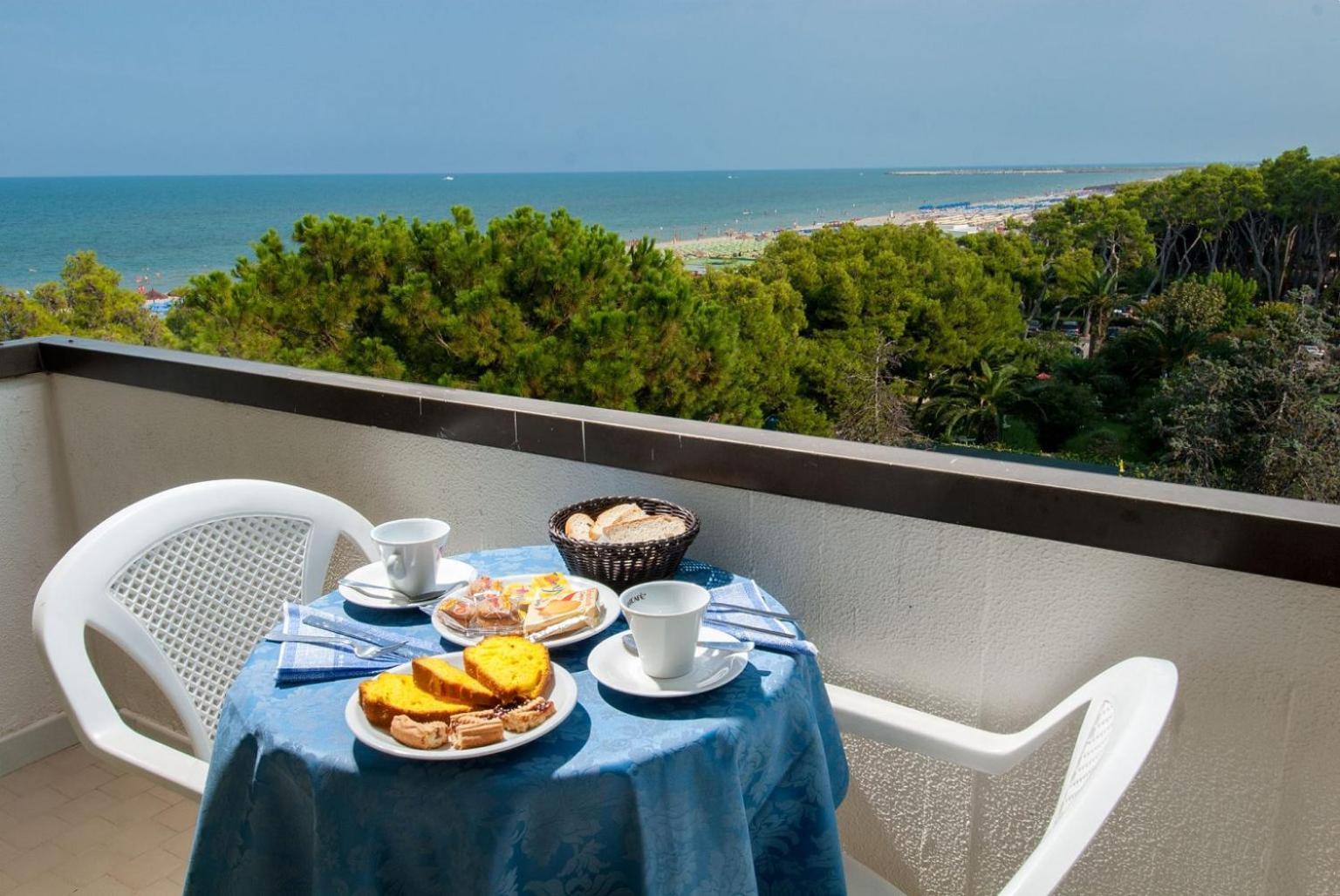 Hotel Smeraldo Giulianova Exterior foto